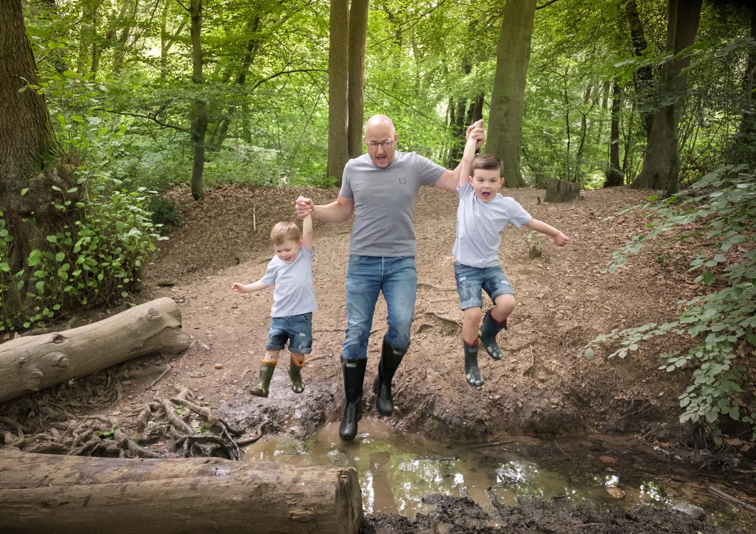 Family photography in the woods in Warwickshire